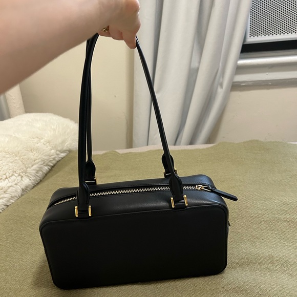 Veronica Beard Boxy Shoulder Bag Black - Picture 4 of 7